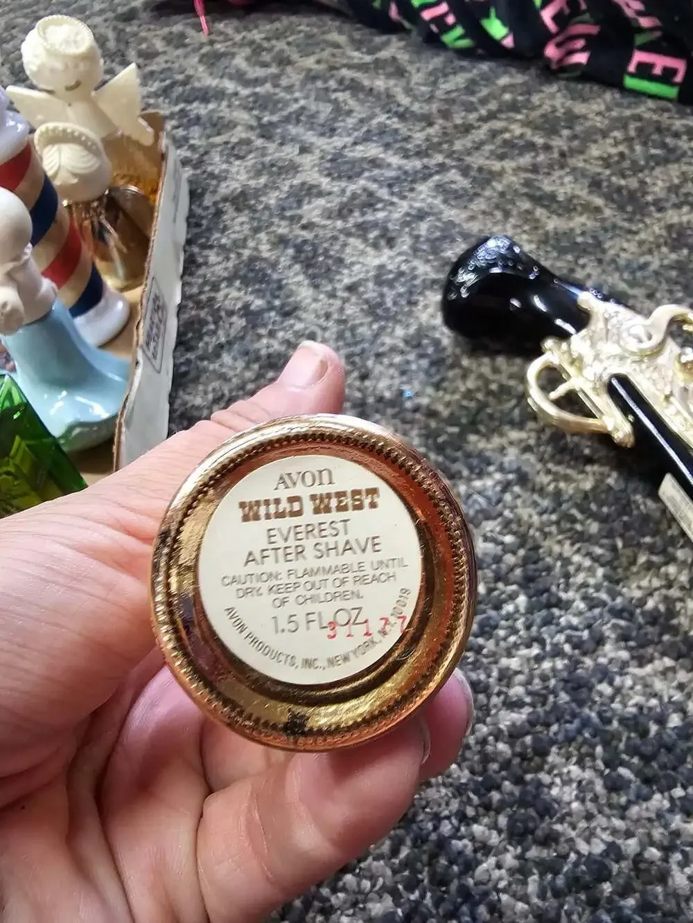 Avon Dueling Pistol II Wild Country After Shave